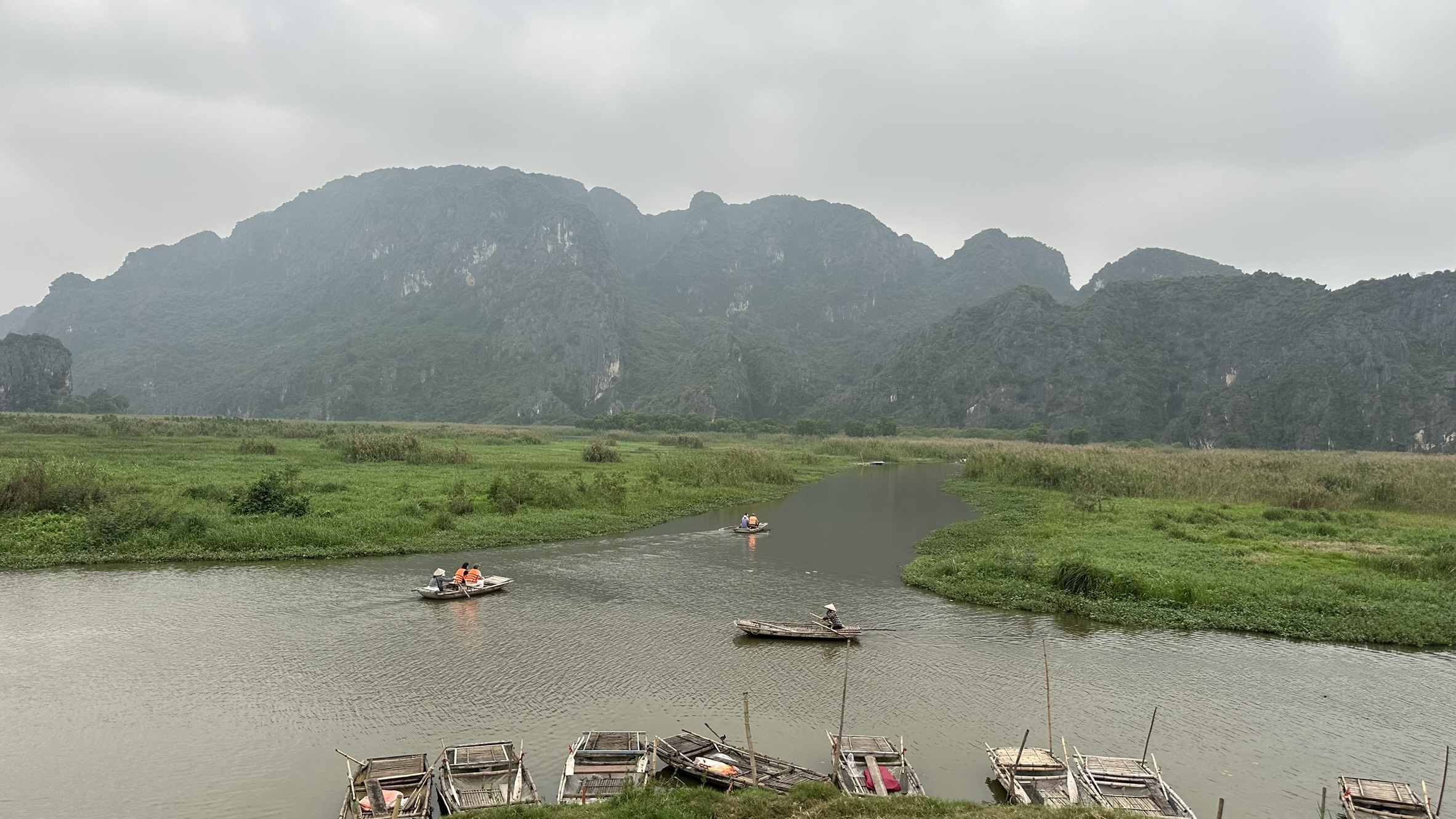Trang An and Tam Coc Boat Tours